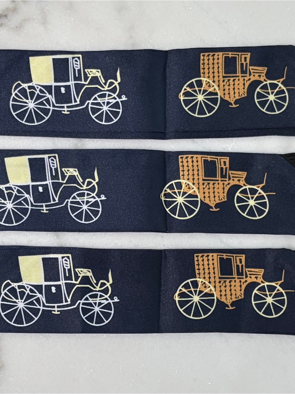 Fringe Handbag Wrap-Wagons - Picture 7 of 8